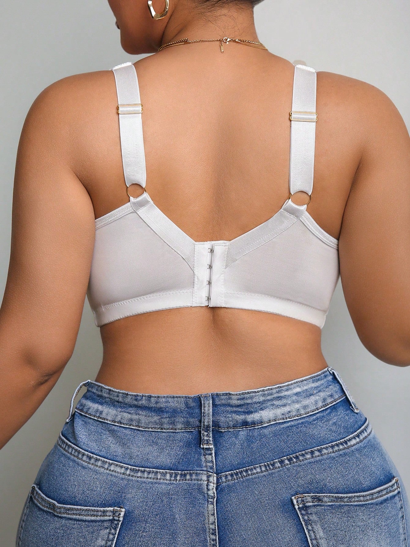Plus Size Lace Patchwork Wireless Bra – Comfortable Support Bralette