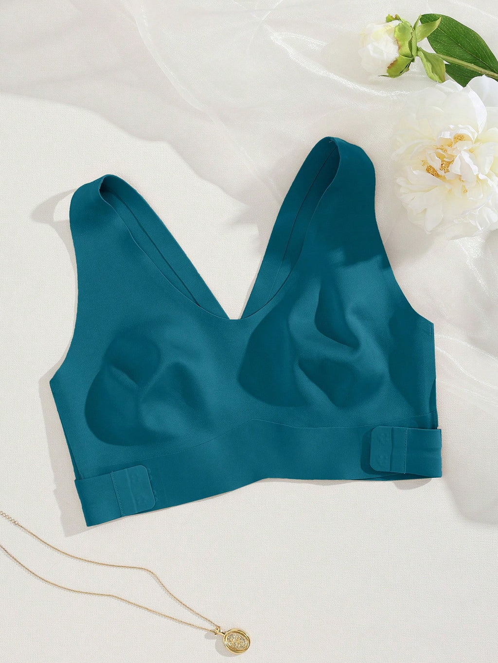 Women’s Seamless Bandeau Bra | Crisscross Back | Front Closure | Breathable Comfort | No Padding Sports Bralette