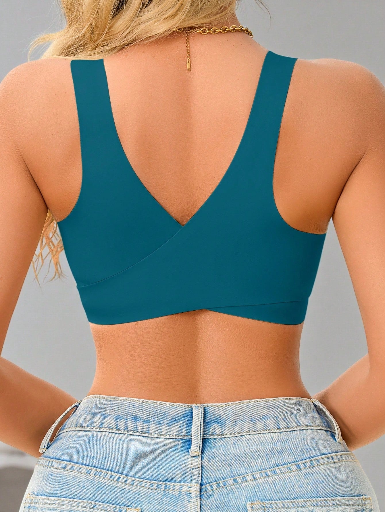Women’s Seamless Bandeau Bra | Crisscross Back | Front Closure | Breathable Comfort | No Padding Sports Bralette