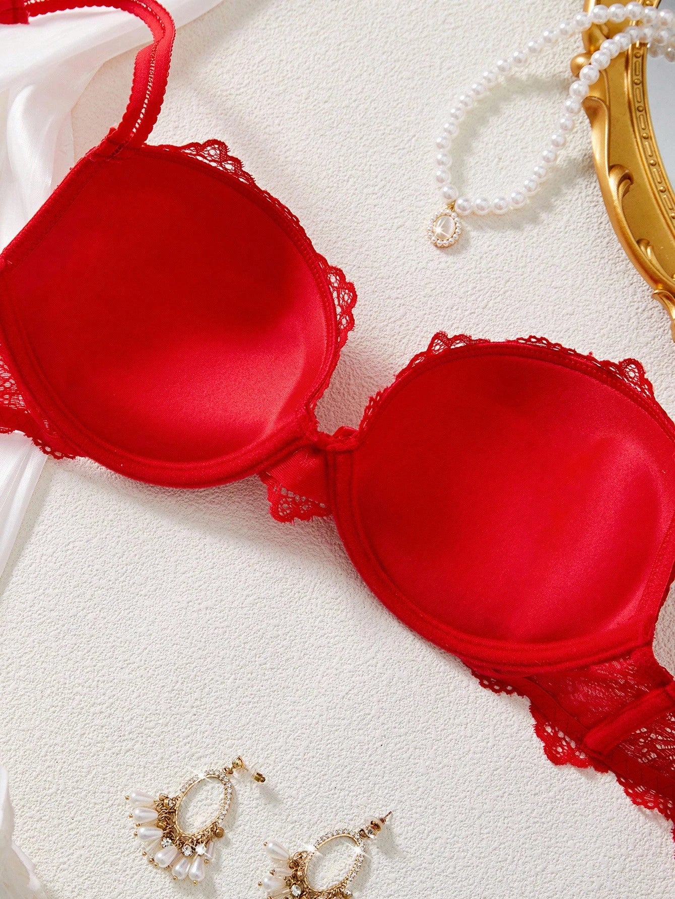 Women’s Lace Padded Push-Up Underwire Bra | Lift & Support Lingerie