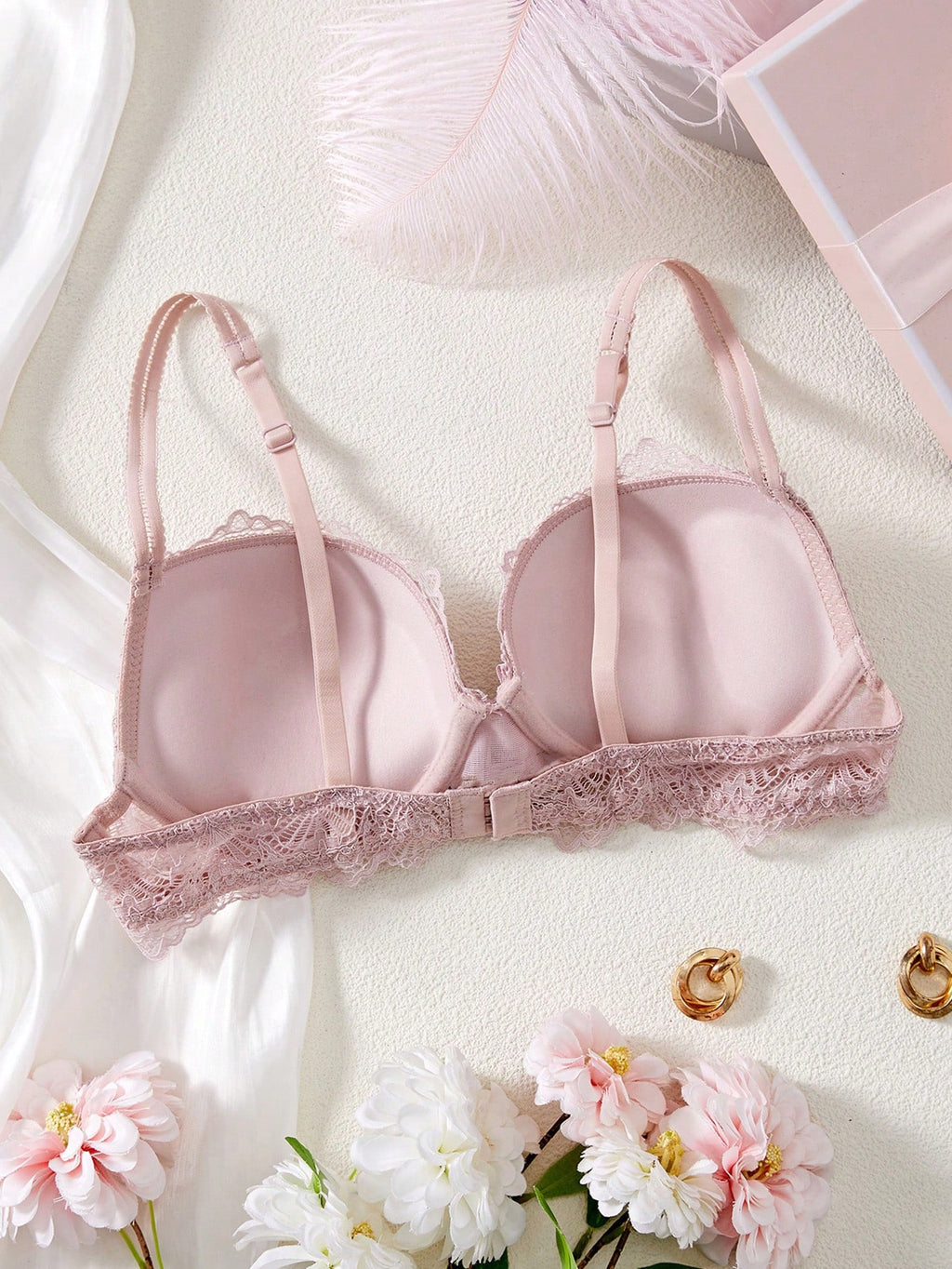 Women’s Lace Padded Push-Up Underwire Bra | Lift & Support Lingerie