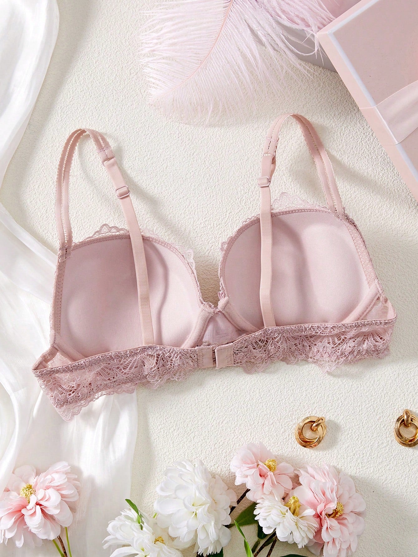 Women’s Lace Padded Push-Up Underwire Bra | Lift & Support Lingerie