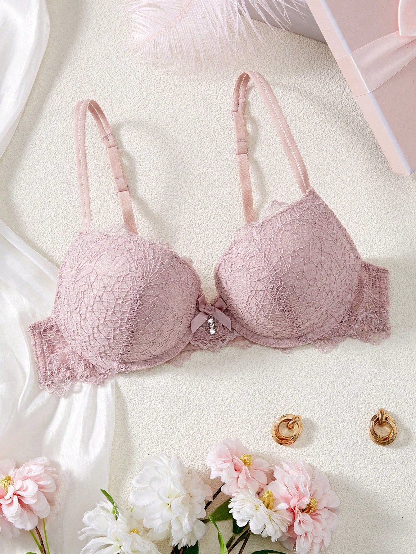 Women’s Lace Padded Push-Up Underwire Bra | Lift & Support Lingerie