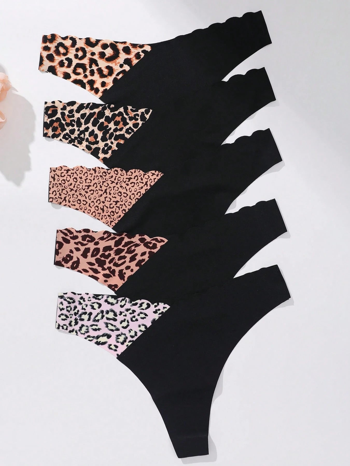 5-Pack Seamless Thong Panties | Scallop Edge Contrast Color | Leopard Print Soft Stretch Everyday Underwear