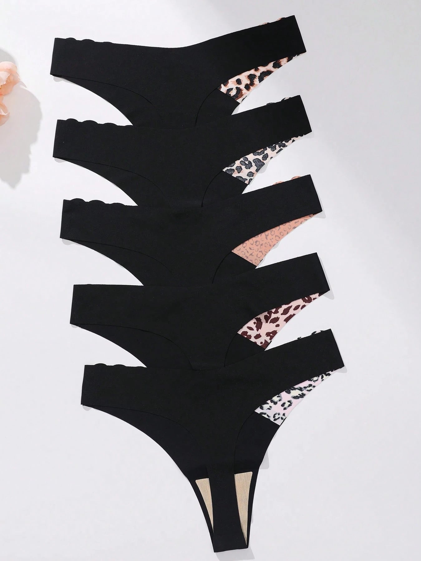 5-Pack Seamless Thong Panties | Scallop Edge Contrast Color | Leopard Print Soft Stretch Everyday Underwear