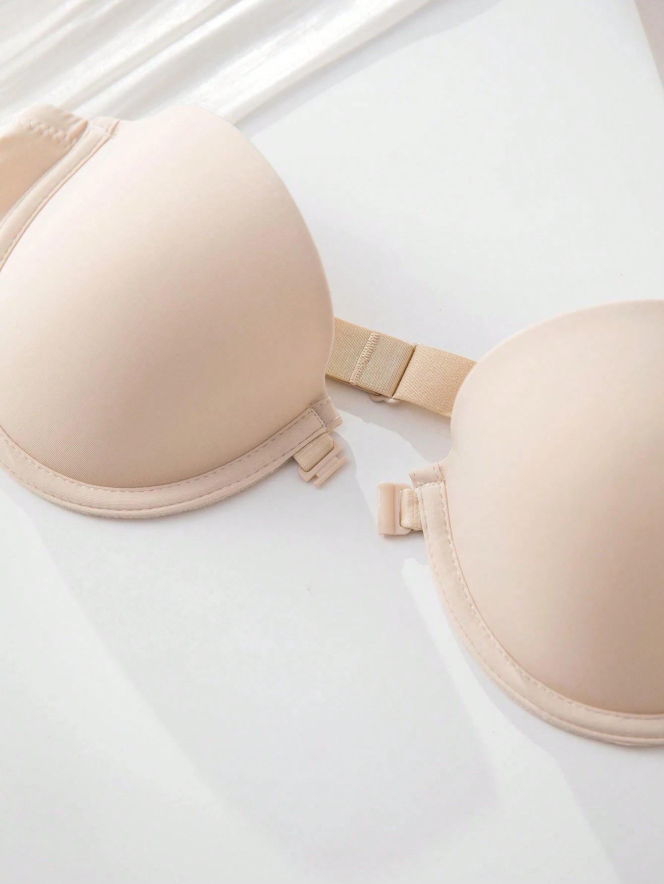 Women’s Beige Seamless Strapless Backless Bra – Padded Push-Up Bralette | Casual Everyday Comfort