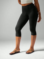 High-Waist Compression Capri Leggings – Premium Stretch Knit Workout Pants