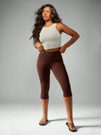 High-Waist Compression Capri Leggings – Premium Stretch Knit Workout Pants