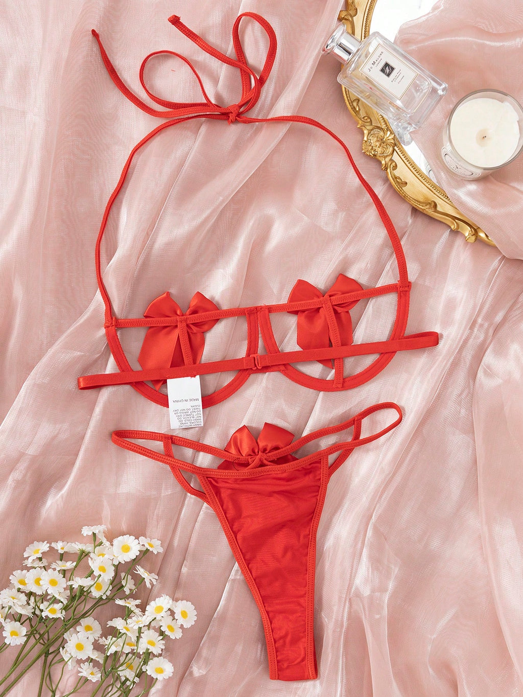 Bow Decor Underwire Bra and Thong Set for Women, Cut-Out Design