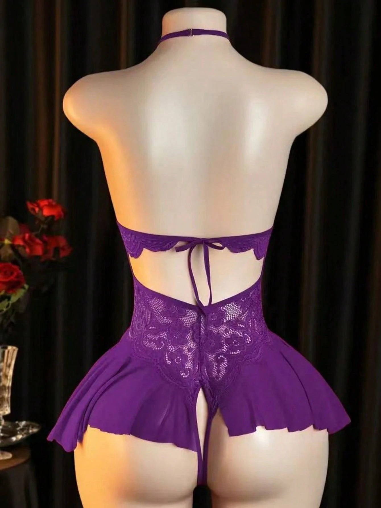 Elegant Lace Bodysuit for Women with Modern Open Detail