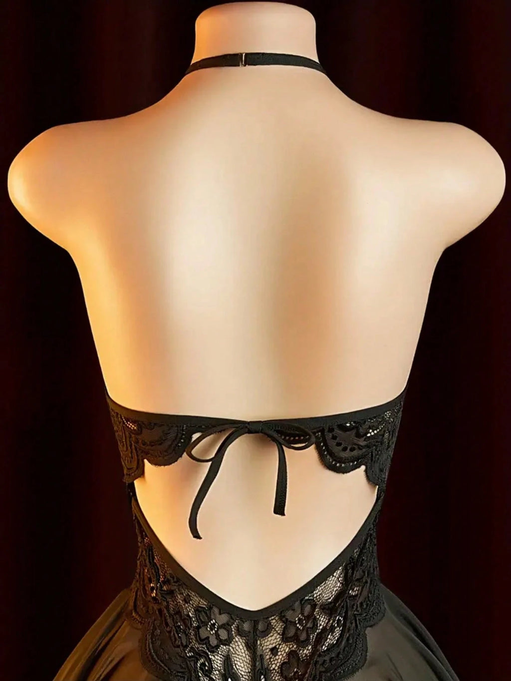 Elegant Lace Bodysuit for Women with Modern Open Detail