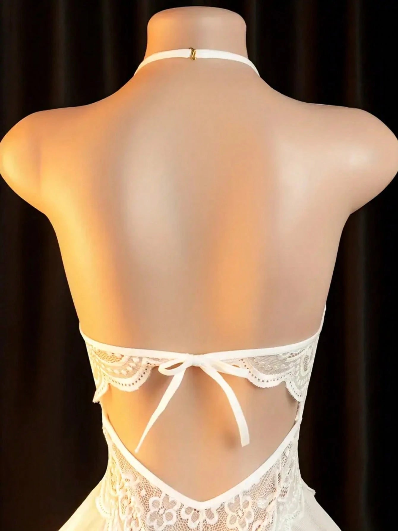 Elegant Lace Bodysuit for Women with Modern Open Detail