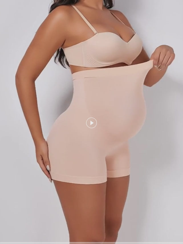 Expandable Maternity Support Shorts | High-Waist Pregnancy Workout Cycle Short